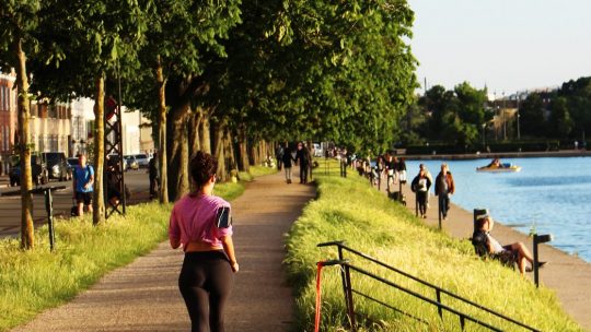 Bonne résolution : les raisons de porter des lentilles au sport